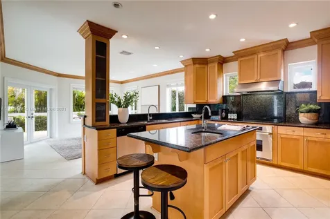 536 Alminar Avenue Coral Gables FL 33146