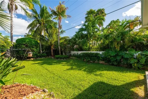 536 Alminar Avenue Coral Gables FL 33146