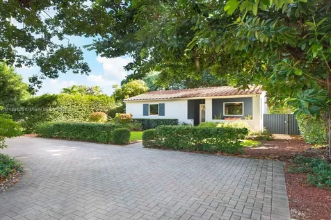 4 NW 91st Street El Portal FL 33150