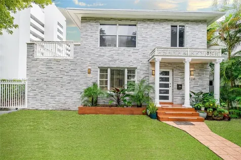 320 SW 29th Road Miami FL 33129