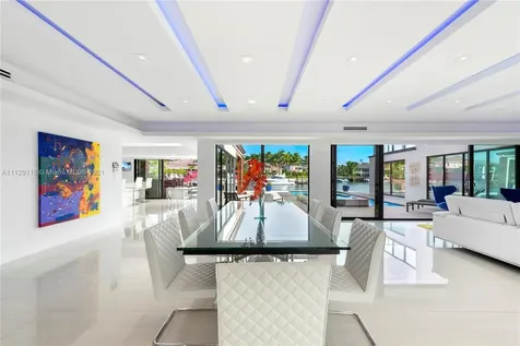 1025 Diplomat Parkway Hollywood FL 33019
