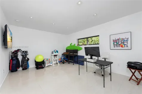 1025 Diplomat Parkway Hollywood FL 33019