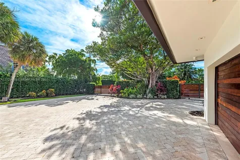 1025 Diplomat Parkway Hollywood FL 33019