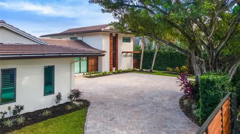 1025 Diplomat Parkway Hollywood FL 33019