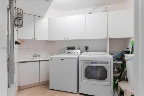 2600 Island Boulevard Aventura FL 33160