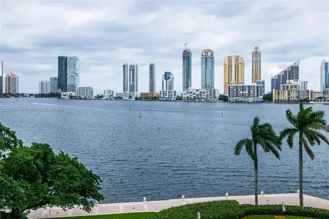 2600 Island Boulevard Aventura FL 33160