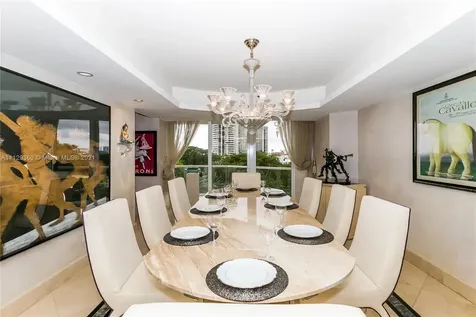 2600 Island Boulevard Aventura FL 33160