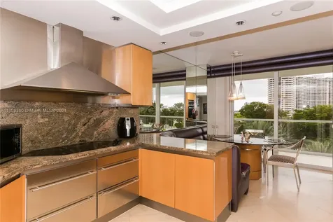 2600 Island Boulevard Aventura FL 33160
