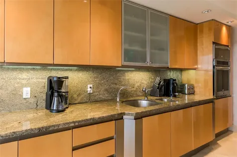 2600 Island Boulevard Aventura FL 33160