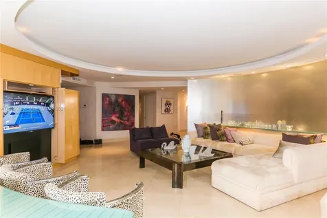 2600 Island Boulevard Aventura FL 33160