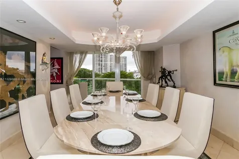 2600 Island Boulevard Aventura FL 33160