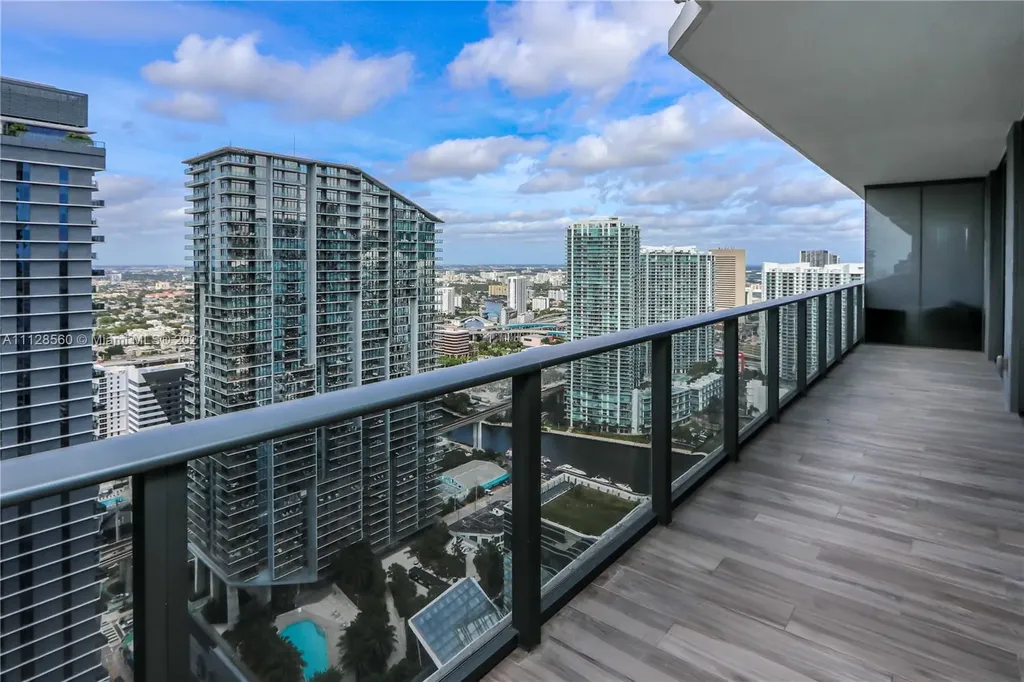 801 S Miami Avenue Miami FL 33130