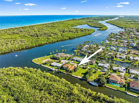 8565 SE Palm Street Hobe Sound FL 33455