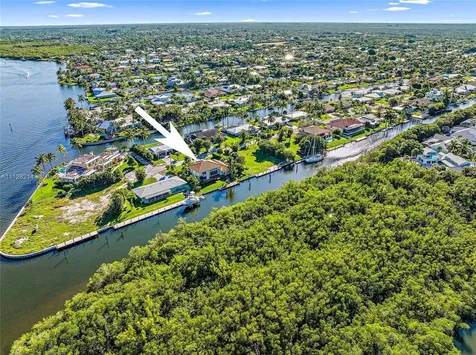 8565 SE Palm Street Hobe Sound FL 33455