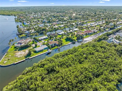 8565 SE Palm Street Hobe Sound FL 33455