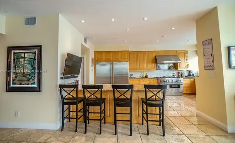 10321 E Broadview Drive Bay Harbor Islands FL 33154
