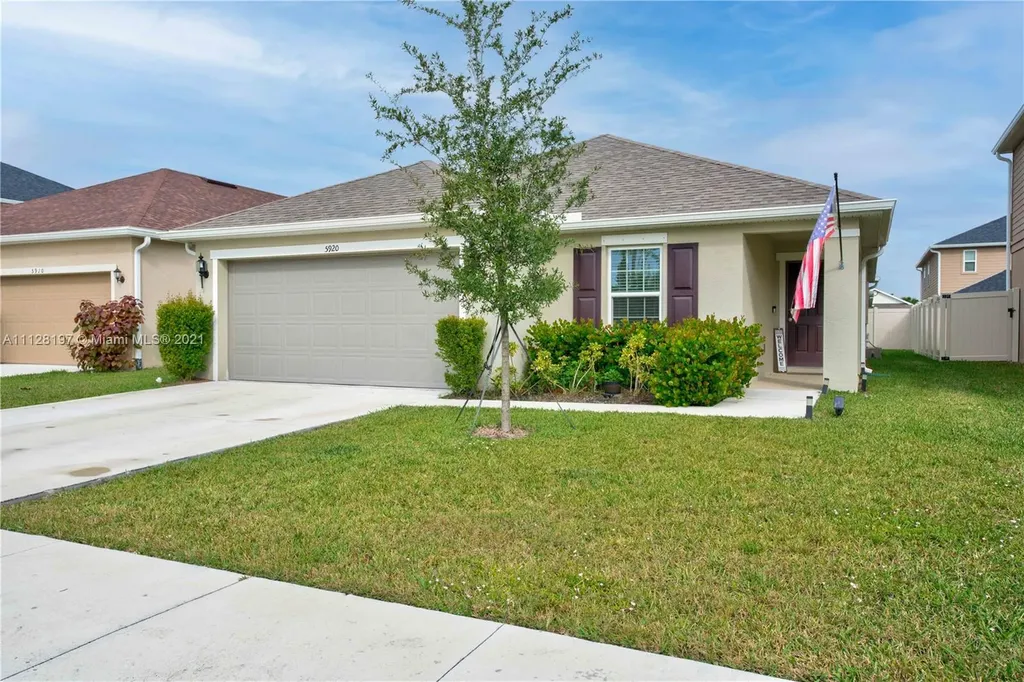 5920 NW Pine Trail Circle Port St. Lucie FL 34983