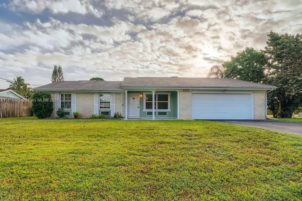 2421 SE Sherlock Street Port St. Lucie FL 34952