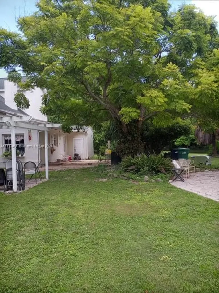 25755 SW 162nd Avenue Homestead FL 33031