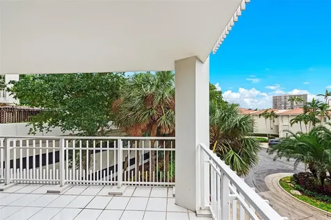 4000 Towerside Terrace Miami Shores FL 33138