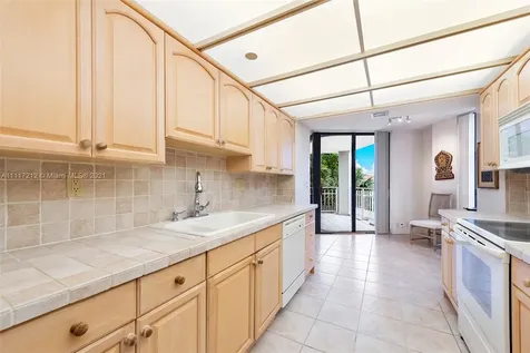 4000 Towerside Terrace Miami Shores FL 33138