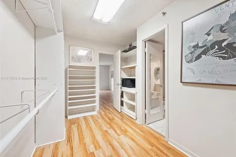4000 Towerside Terrace Miami Shores FL 33138
