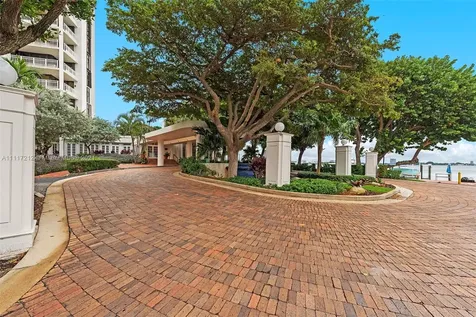 4000 Towerside Terrace Miami Shores FL 33138