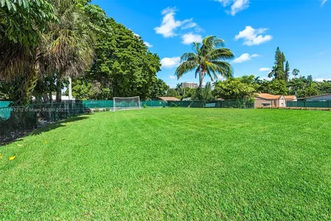 4000 Towerside Terrace Miami Shores FL 33138