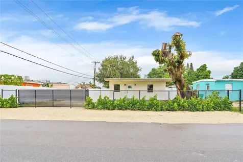 9625 NW 36th Avenue Miami FL 33147