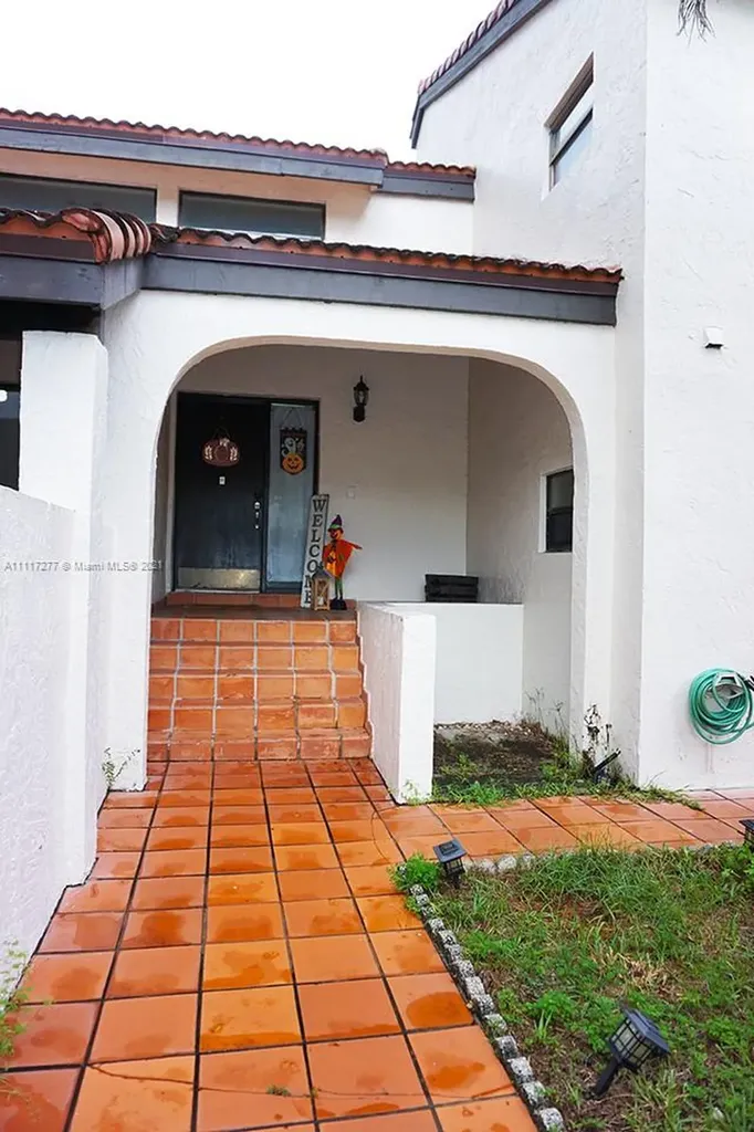 12519 SW 94th Terrace Miami FL 33186