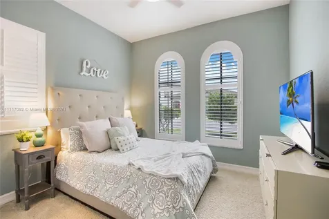1047 SW 113th Avenue Pembroke Pines FL 33025