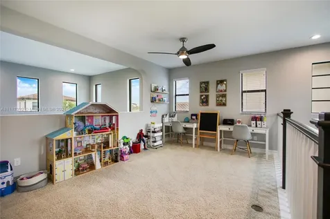 1047 SW 113th Avenue Pembroke Pines FL 33025