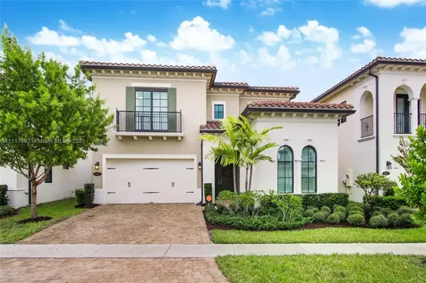 1047 SW 113th Avenue Pembroke Pines FL 33025