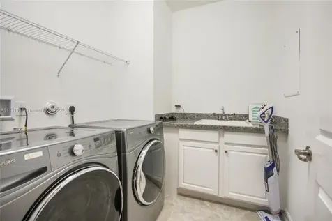 1047 SW 113th Avenue Pembroke Pines FL 33025