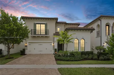 1047 SW 113th Avenue Pembroke Pines FL 33025