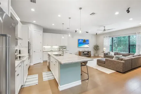 1047 SW 113th Avenue Pembroke Pines FL 33025