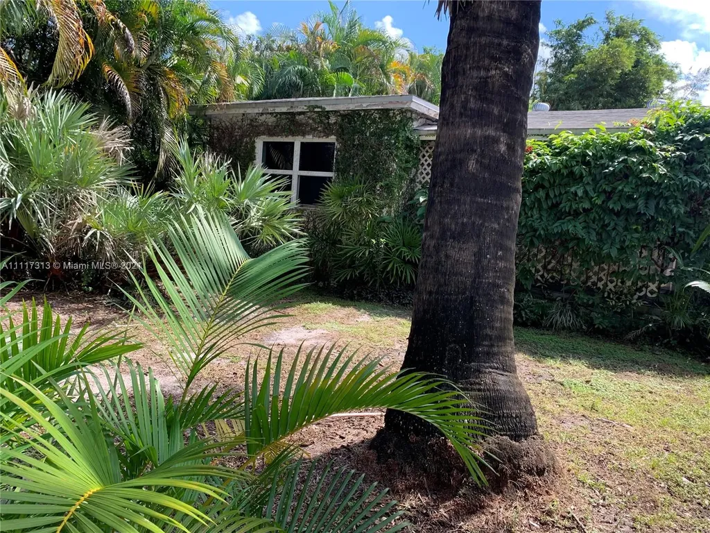 1970 NE 157th Terrace North Miami Beach FL 33162