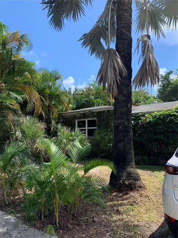 1970 NE 157th Terrace North Miami Beach FL 33162