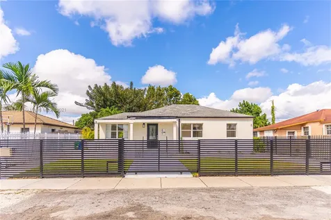 3261 NW 6th Street Miami FL 33125