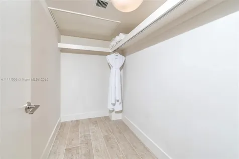 102 24th Street Miami Beach FL 33139