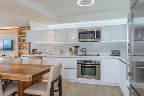 102 24th Street Miami Beach FL 33139