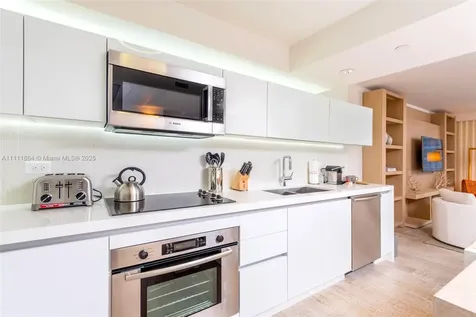 102 24th Street Miami Beach FL 33139