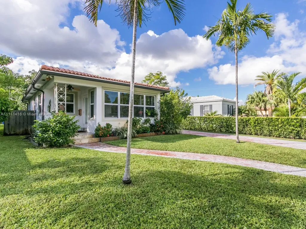 1646 Rodman Street Hollywood FL 33020