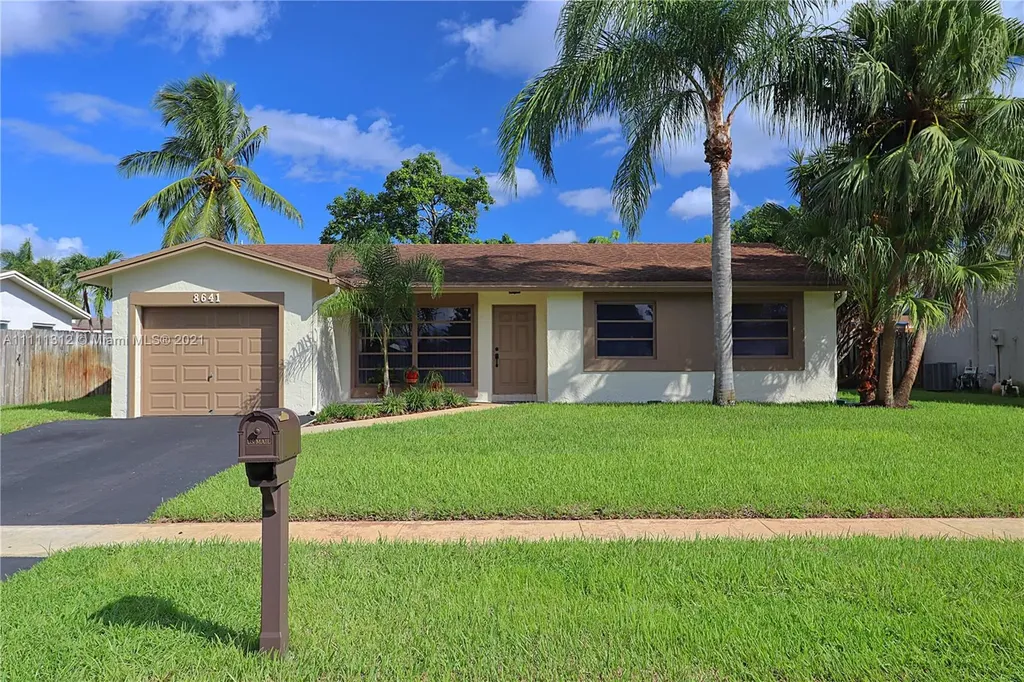 8641 NW 8th Street Pembroke Pines FL 33024