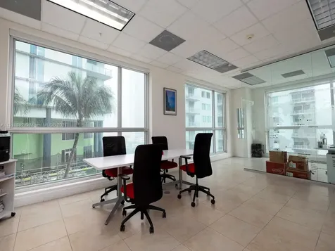 175 SW 7th Street Miami FL 33130