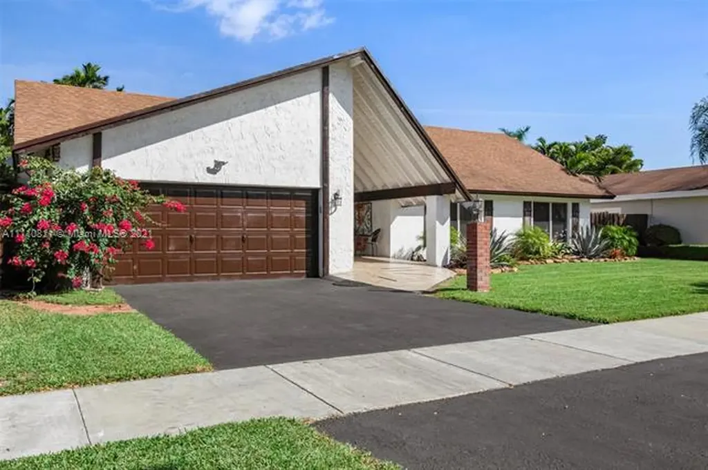 13271 SW 98th Street Miami FL 33186