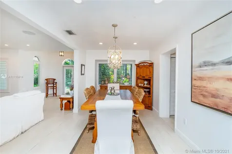 145 Hampton Lane Key Biscayne FL 33149