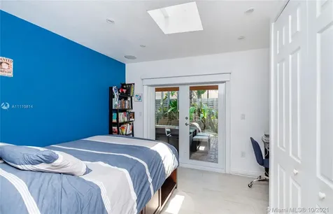 145 Hampton Lane Key Biscayne FL 33149