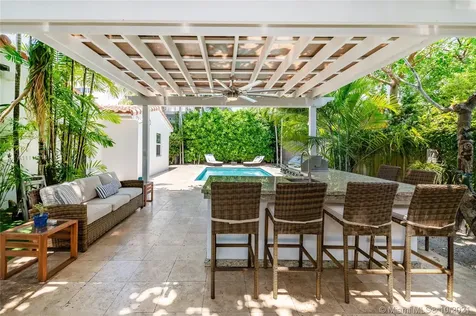 145 Hampton Lane Key Biscayne FL 33149