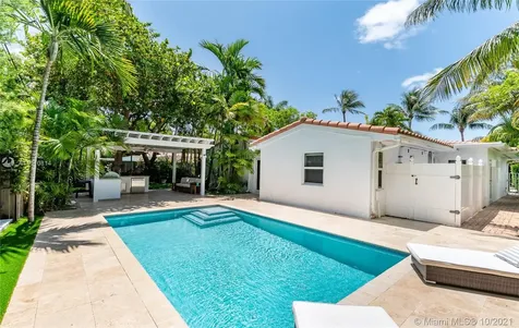 145 Hampton Lane Key Biscayne FL 33149